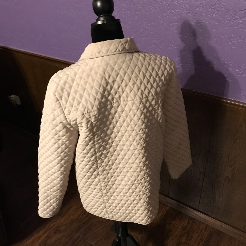 Jacket - Picture 3 of 4